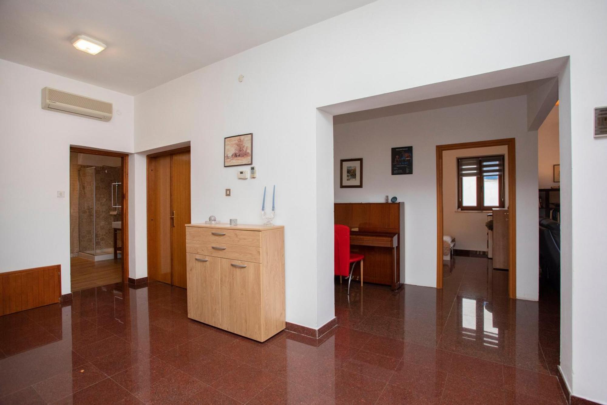 La Casa Di Marko Rabac Ruang foto